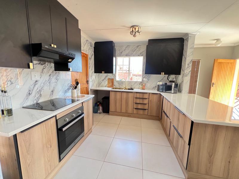 3 Bedroom Property for Sale in Kathu Northern Cape